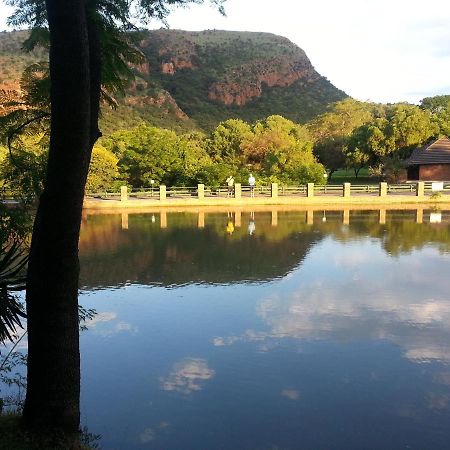On Golden Pond - Mount Amanzi Appartement Hartbeespoort Buitenkant foto