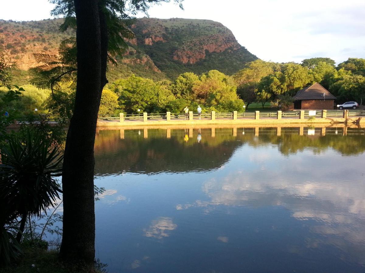 On Golden Pond - Mount Amanzi Appartement Hartbeespoort Buitenkant foto